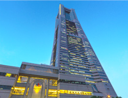 横浜ランドマークタワー