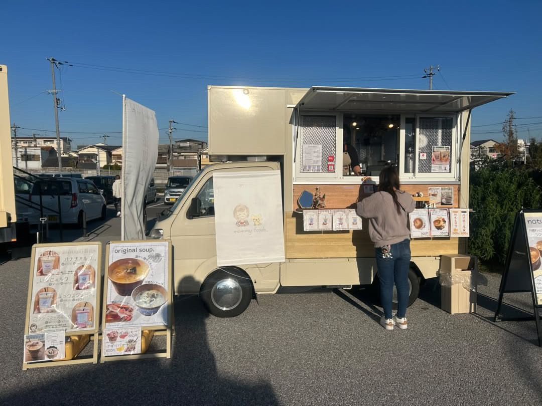 mommy foods. のキッチンカー